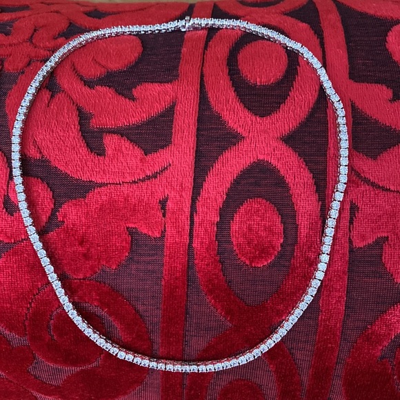 Sterling silver CZ‘s 18 inch necklace - Picture 1 of 13